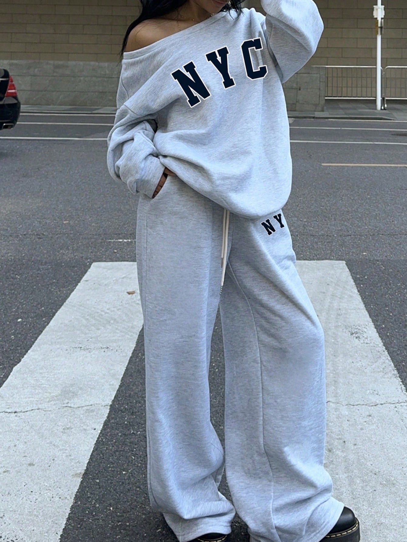 Muchica 2Pcs Women NYC Off-Shoulder Loose Sweatshirt and Flared Long Sweatpants Set, Thick Thermal Lined, Suitable for Autumn/Winter
